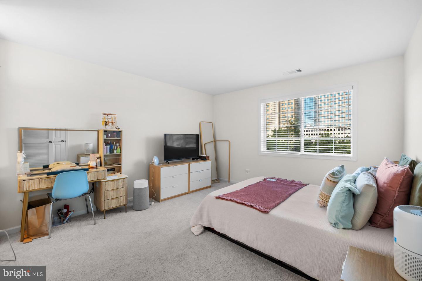 1637 N VAN DORN ST, ALEXANDRIA, Virginia 22304, 2 Bedrooms Bedrooms, ,1 BathroomBathrooms,Residential,For sale,1637 N VAN DORN ST,VAAX2050280 MLS # VAAX2050280