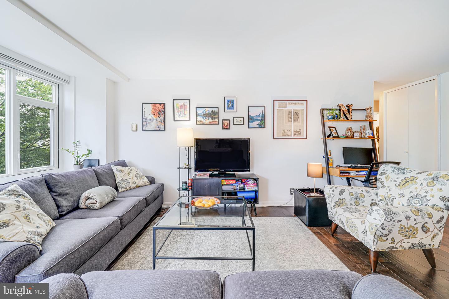 1545 18TH ST NW #411, WASHINGTON, District Of Columbia 20036, 1 Bedroom Bedrooms, ,1 BathroomBathrooms,Residential,For sale,1545 18TH ST NW #411,DCDC2224600 MLS # DCDC2224600