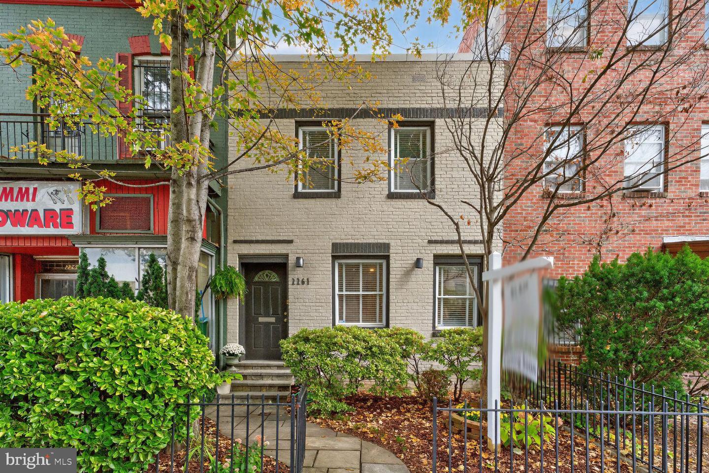 2261 12TH ST NW, WASHINGTON, District Of Columbia 20009, 3 Bedrooms Bedrooms, ,2 BathroomsBathrooms,Residential,For sale,2261 12TH ST NW,DCDC2224616 MLS # DCDC2224616