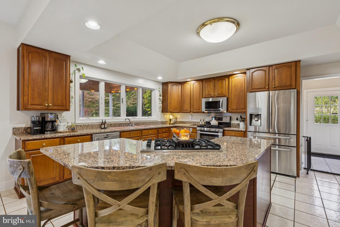 7819 WELLINGTON DR, WARRENTON, Virginia 20186, 5 Bedrooms Bedrooms, ,4 BathroomsBathrooms,Residential,For sale,7819 WELLINGTON DR,VAFQ2018508 MLS # VAFQ2018508