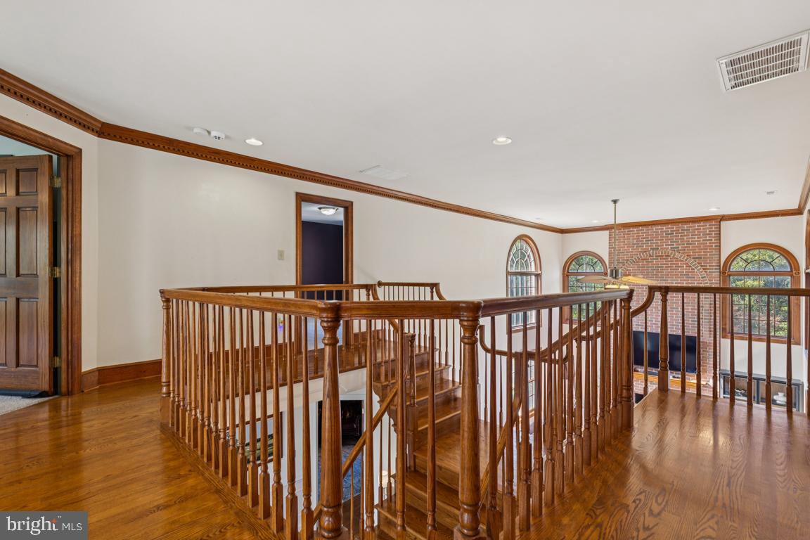 7819 WELLINGTON DR, WARRENTON, Virginia 20186, 5 Bedrooms Bedrooms, ,4 BathroomsBathrooms,Residential,For sale,7819 WELLINGTON DR,VAFQ2018508 MLS # VAFQ2018508