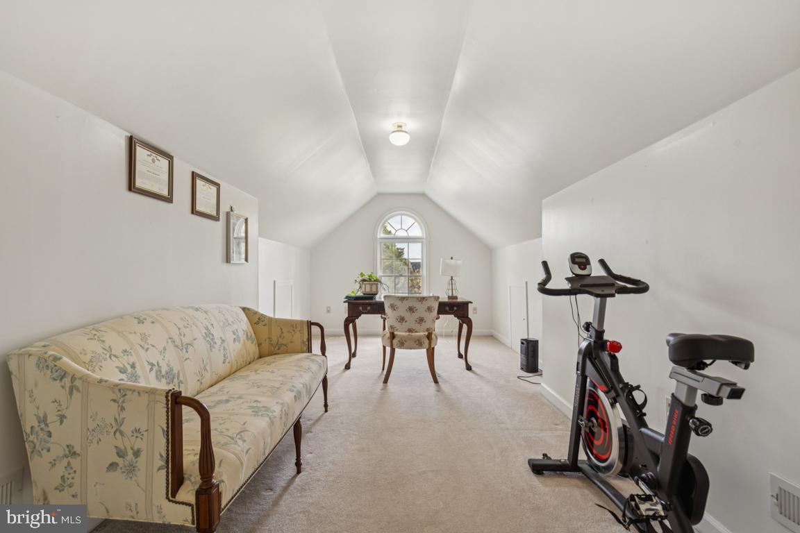 7819 WELLINGTON DR, WARRENTON, Virginia 20186, 5 Bedrooms Bedrooms, ,4 BathroomsBathrooms,Residential,For sale,7819 WELLINGTON DR,VAFQ2018508 MLS # VAFQ2018508