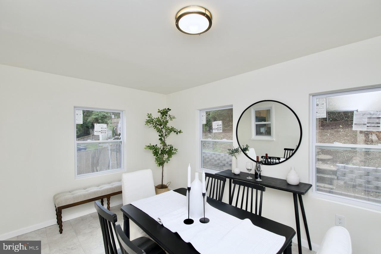 2415 FAIRHAVEN AVE, ALEXANDRIA, Virginia 22303, 4 Bedrooms Bedrooms, ,2 BathroomsBathrooms,Residential,For sale,2415 FAIRHAVEN AVE,VAFX2269740 MLS # VAFX2269740
