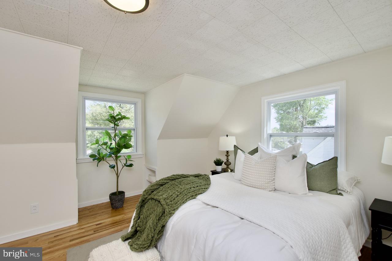 2415 FAIRHAVEN AVE, ALEXANDRIA, Virginia 22303, 4 Bedrooms Bedrooms, ,2 BathroomsBathrooms,Residential,For sale,2415 FAIRHAVEN AVE,VAFX2269740 MLS # VAFX2269740