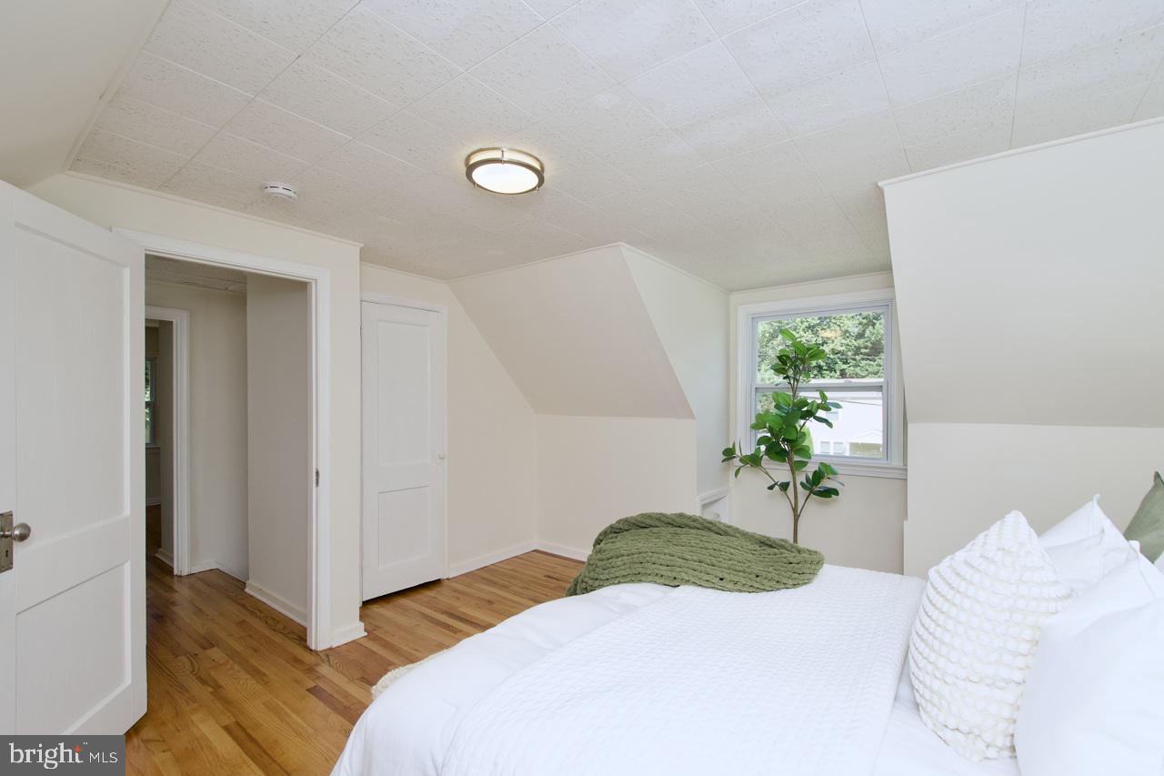2415 FAIRHAVEN AVE, ALEXANDRIA, Virginia 22303, 4 Bedrooms Bedrooms, ,2 BathroomsBathrooms,Residential,For sale,2415 FAIRHAVEN AVE,VAFX2269740 MLS # VAFX2269740