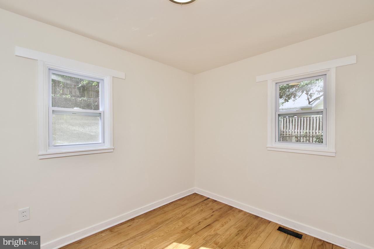 2415 FAIRHAVEN AVE, ALEXANDRIA, Virginia 22303, 4 Bedrooms Bedrooms, ,2 BathroomsBathrooms,Residential,For sale,2415 FAIRHAVEN AVE,VAFX2269740 MLS # VAFX2269740