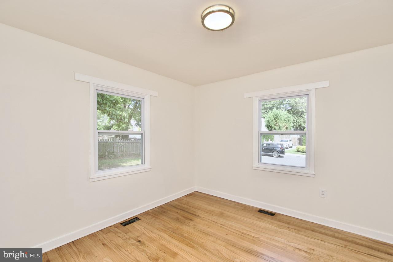 2415 FAIRHAVEN AVE, ALEXANDRIA, Virginia 22303, 4 Bedrooms Bedrooms, ,2 BathroomsBathrooms,Residential,For sale,2415 FAIRHAVEN AVE,VAFX2269740 MLS # VAFX2269740