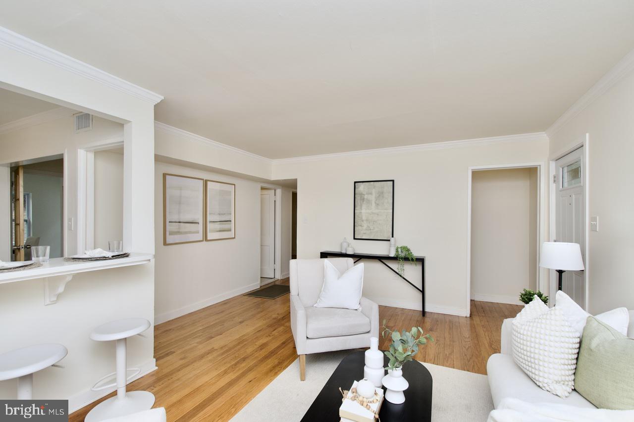 2415 FAIRHAVEN AVE, ALEXANDRIA, Virginia 22303, 4 Bedrooms Bedrooms, ,2 BathroomsBathrooms,Residential,For sale,2415 FAIRHAVEN AVE,VAFX2269740 MLS # VAFX2269740