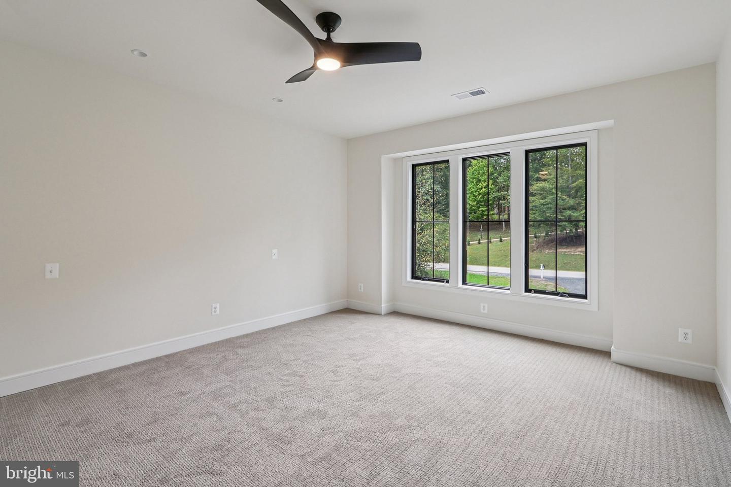 5224 TRUNNION TRL, WOODBRIDGE, Virginia 22192, 5 Bedrooms Bedrooms, ,4 BathroomsBathrooms,Residential,For sale,5224 TRUNNION TRL,VAPW2104924 MLS # VAPW2104924