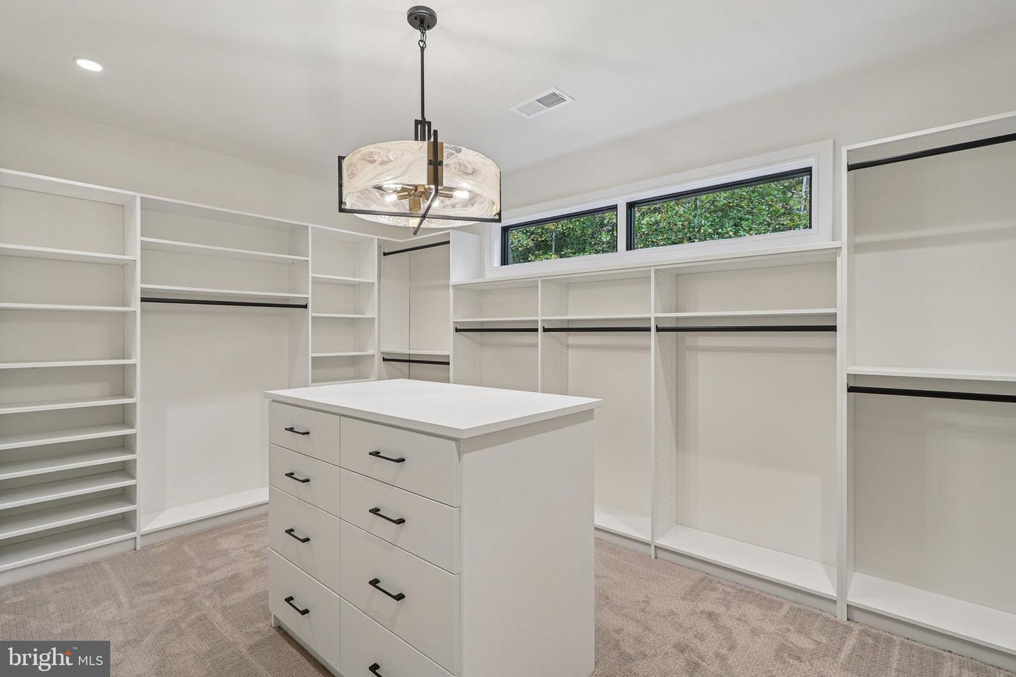 5224 TRUNNION TRL, WOODBRIDGE, Virginia 22192, 5 Bedrooms Bedrooms, ,4 BathroomsBathrooms,Residential,For sale,5224 TRUNNION TRL,VAPW2104924 MLS # VAPW2104924