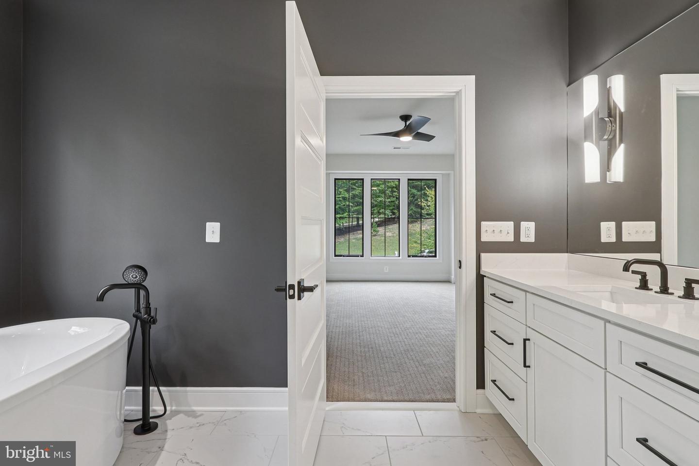5224 TRUNNION TRL, WOODBRIDGE, Virginia 22192, 5 Bedrooms Bedrooms, ,4 BathroomsBathrooms,Residential,For sale,5224 TRUNNION TRL,VAPW2104924 MLS # VAPW2104924