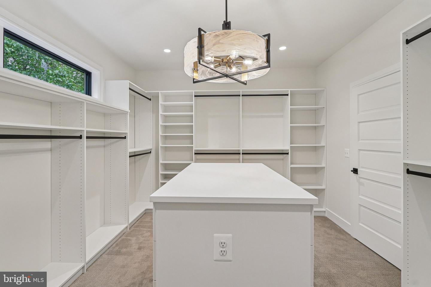 5224 TRUNNION TRL, WOODBRIDGE, Virginia 22192, 5 Bedrooms Bedrooms, ,4 BathroomsBathrooms,Residential,For sale,5224 TRUNNION TRL,VAPW2104924 MLS # VAPW2104924