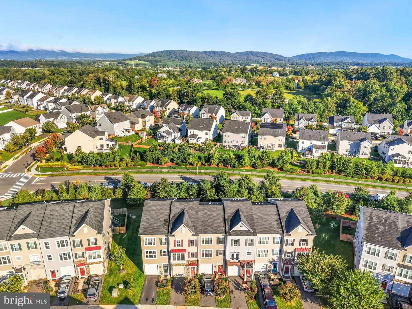 219 MILES HAWK TER, PURCELLVILLE, Virginia 20132, 2 Bedrooms Bedrooms, ,3 BathroomsBathrooms,Residential,For sale,219 MILES HAWK TER,VALO2107822 MLS # VALO2107822