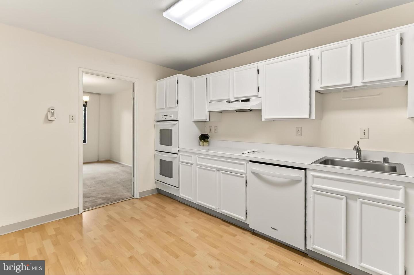 205 YOAKUM PKWY #822, ALEXANDRIA, Virginia 22304, 2 Bedrooms Bedrooms, ,2 BathroomsBathrooms,Residential,For sale,205 YOAKUM PKWY #822,VAAX2050308 MLS # VAAX2050308