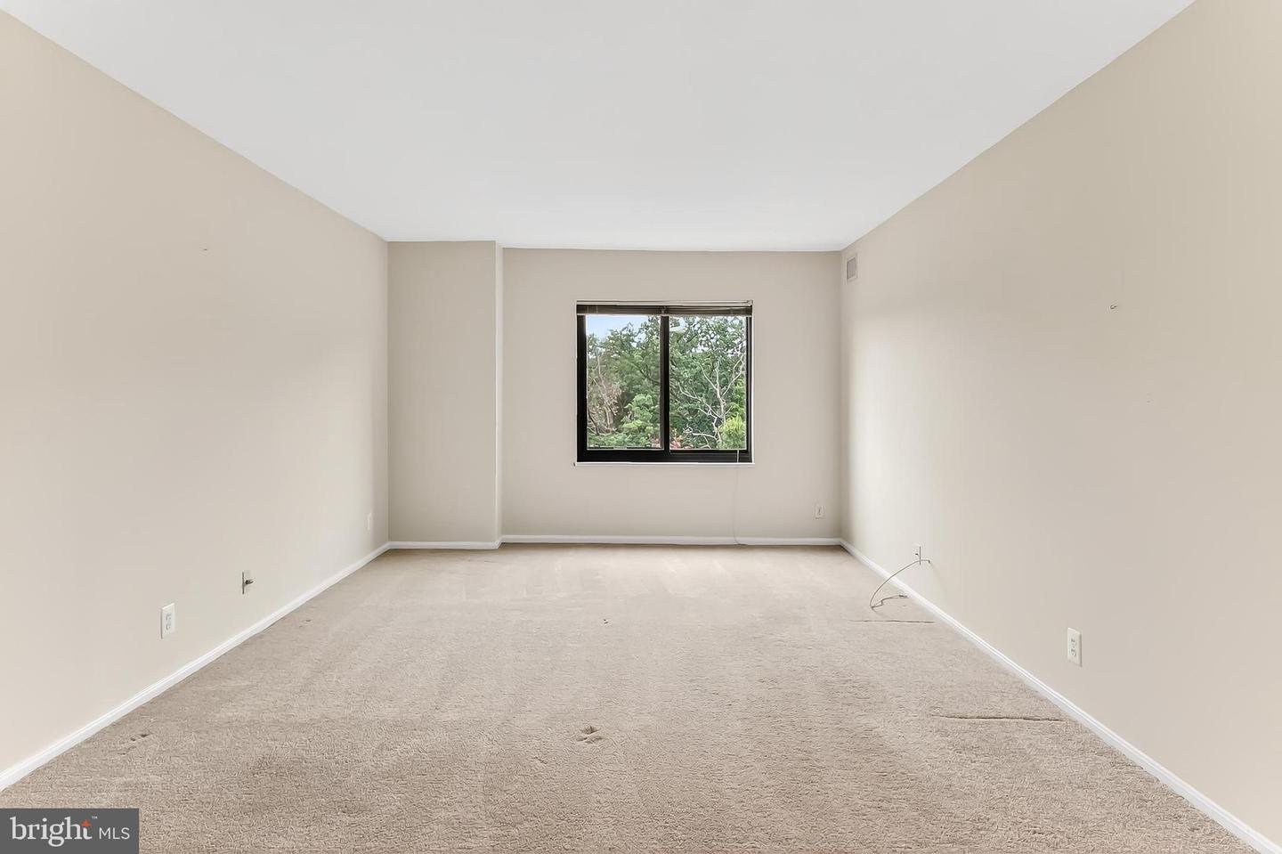 205 YOAKUM PKWY #822, ALEXANDRIA, Virginia 22304, 2 Bedrooms Bedrooms, ,2 BathroomsBathrooms,Residential,For sale,205 YOAKUM PKWY #822,VAAX2050308 MLS # VAAX2050308