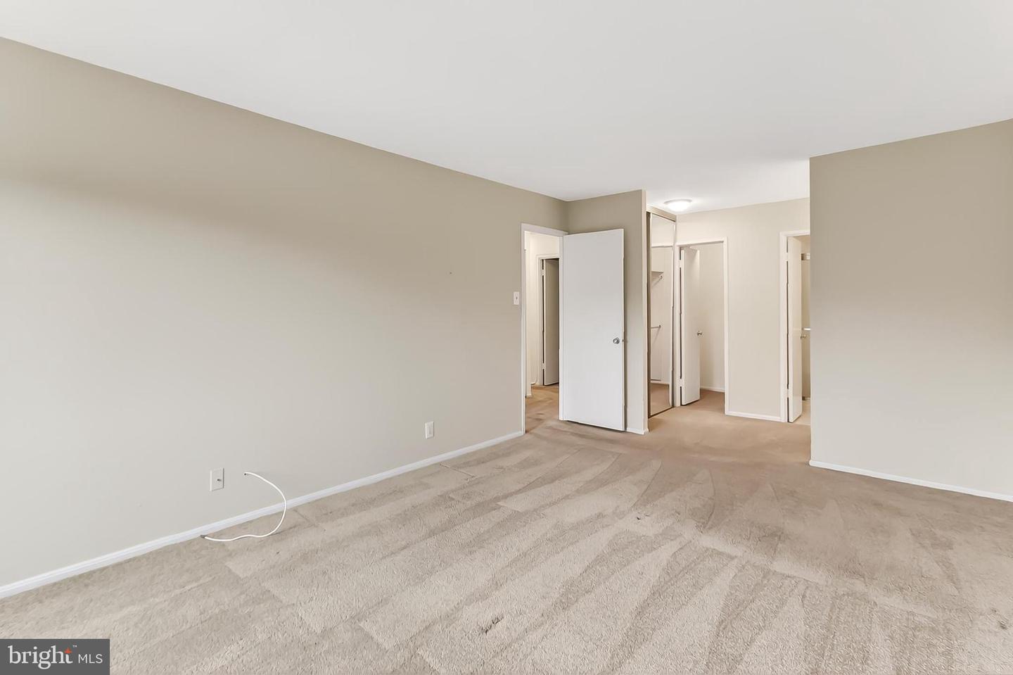 205 YOAKUM PKWY #822, ALEXANDRIA, Virginia 22304, 2 Bedrooms Bedrooms, ,2 BathroomsBathrooms,Residential,For sale,205 YOAKUM PKWY #822,VAAX2050308 MLS # VAAX2050308