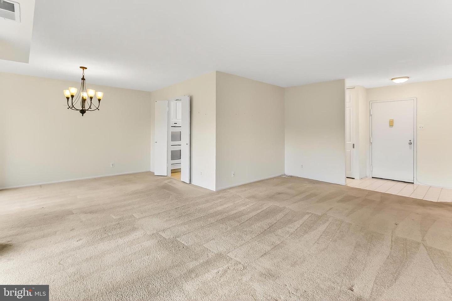 205 YOAKUM PKWY #822, ALEXANDRIA, Virginia 22304, 2 Bedrooms Bedrooms, ,2 BathroomsBathrooms,Residential,For sale,205 YOAKUM PKWY #822,VAAX2050308 MLS # VAAX2050308