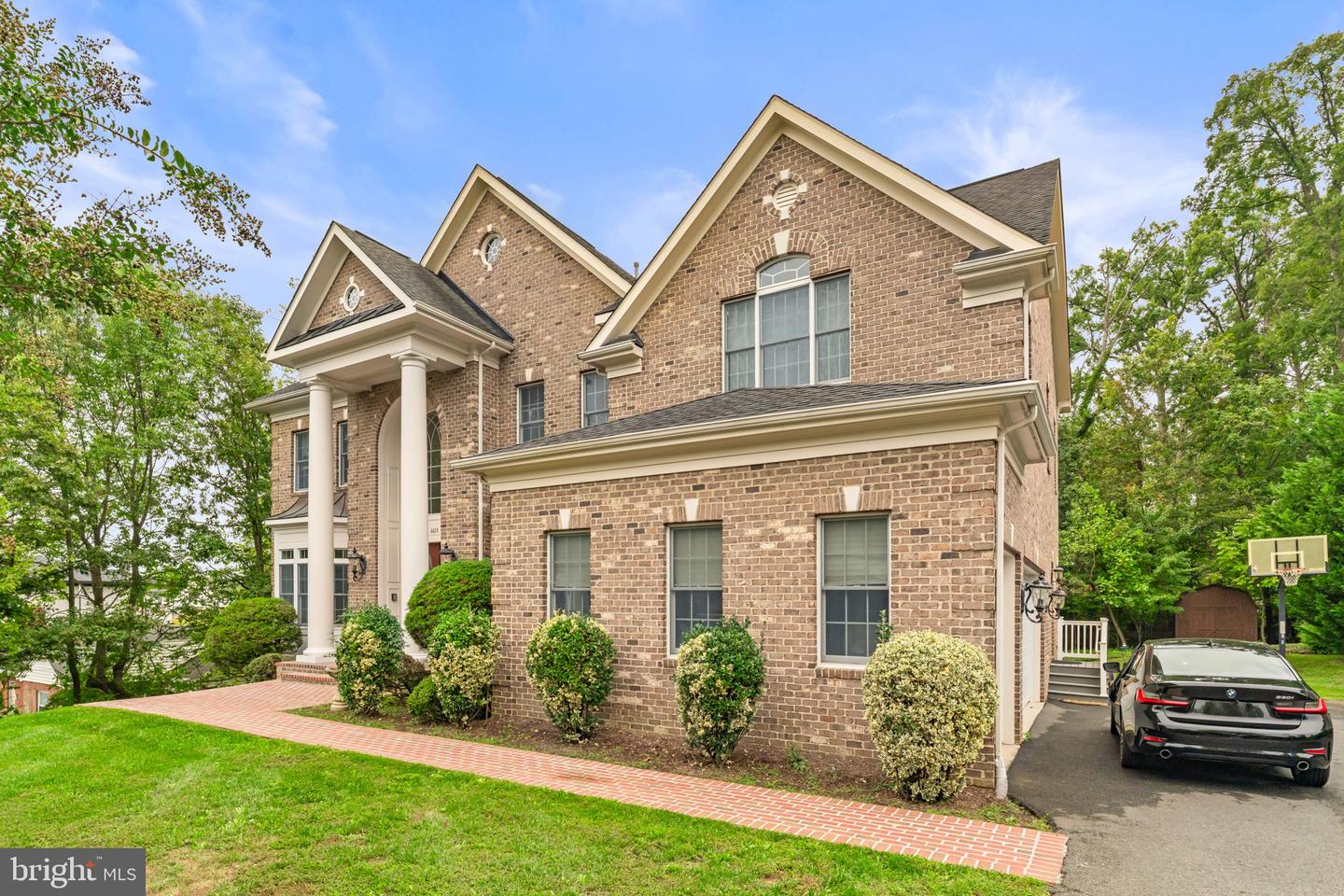 6623 LOCUST WAY, ANNANDALE, Virginia 22003, 7 Bedrooms Bedrooms, ,5 BathroomsBathrooms,Residential,For sale,6623 LOCUST WAY,VAFX2269882 MLS # VAFX2269882