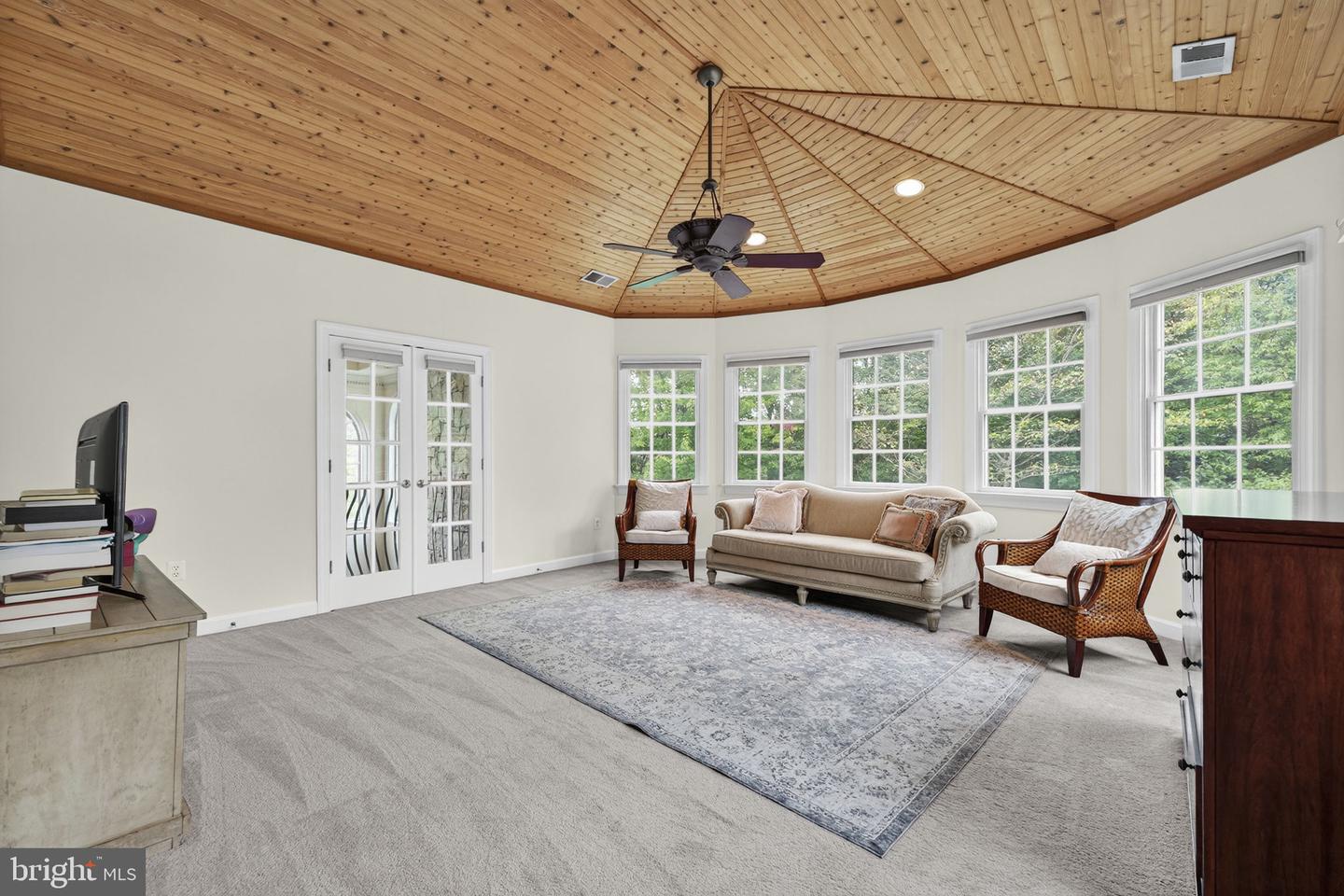 6623 LOCUST WAY, ANNANDALE, Virginia 22003, 7 Bedrooms Bedrooms, ,5 BathroomsBathrooms,Residential,For sale,6623 LOCUST WAY,VAFX2269882 MLS # VAFX2269882