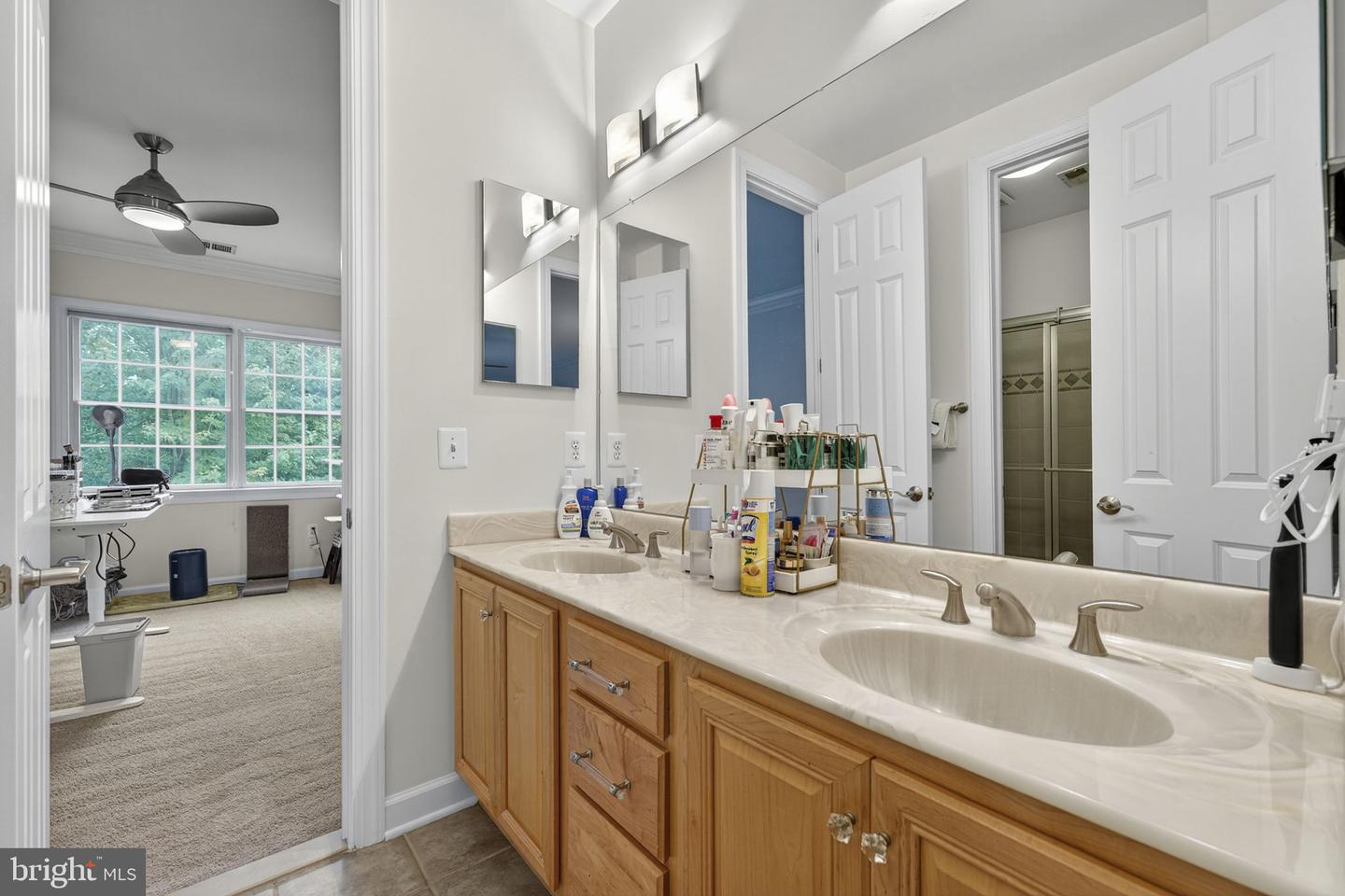 6623 LOCUST WAY, ANNANDALE, Virginia 22003, 7 Bedrooms Bedrooms, ,5 BathroomsBathrooms,Residential,For sale,6623 LOCUST WAY,VAFX2269882 MLS # VAFX2269882