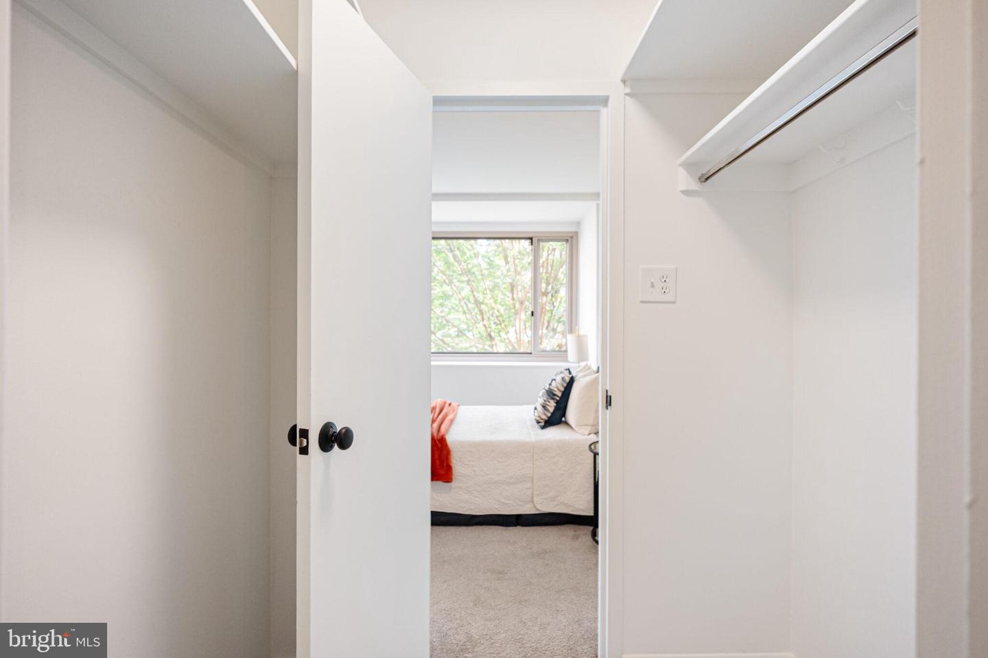 4101 CATHEDRAL AVE NW #616, WASHINGTON, District Of Columbia 20016, ,1 BathroomBathrooms,Residential,For sale,4101 CATHEDRAL AVE NW #616,DCDC2167388 MLS # DCDC2167388