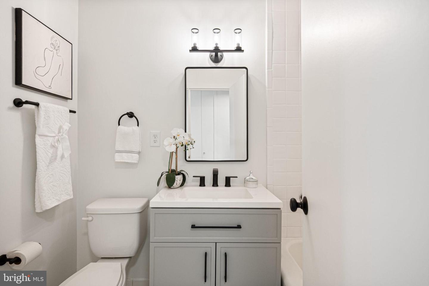 4101 CATHEDRAL AVE NW #616, WASHINGTON, District Of Columbia 20016, ,1 BathroomBathrooms,Residential,For sale,4101 CATHEDRAL AVE NW #616,DCDC2167388 MLS # DCDC2167388