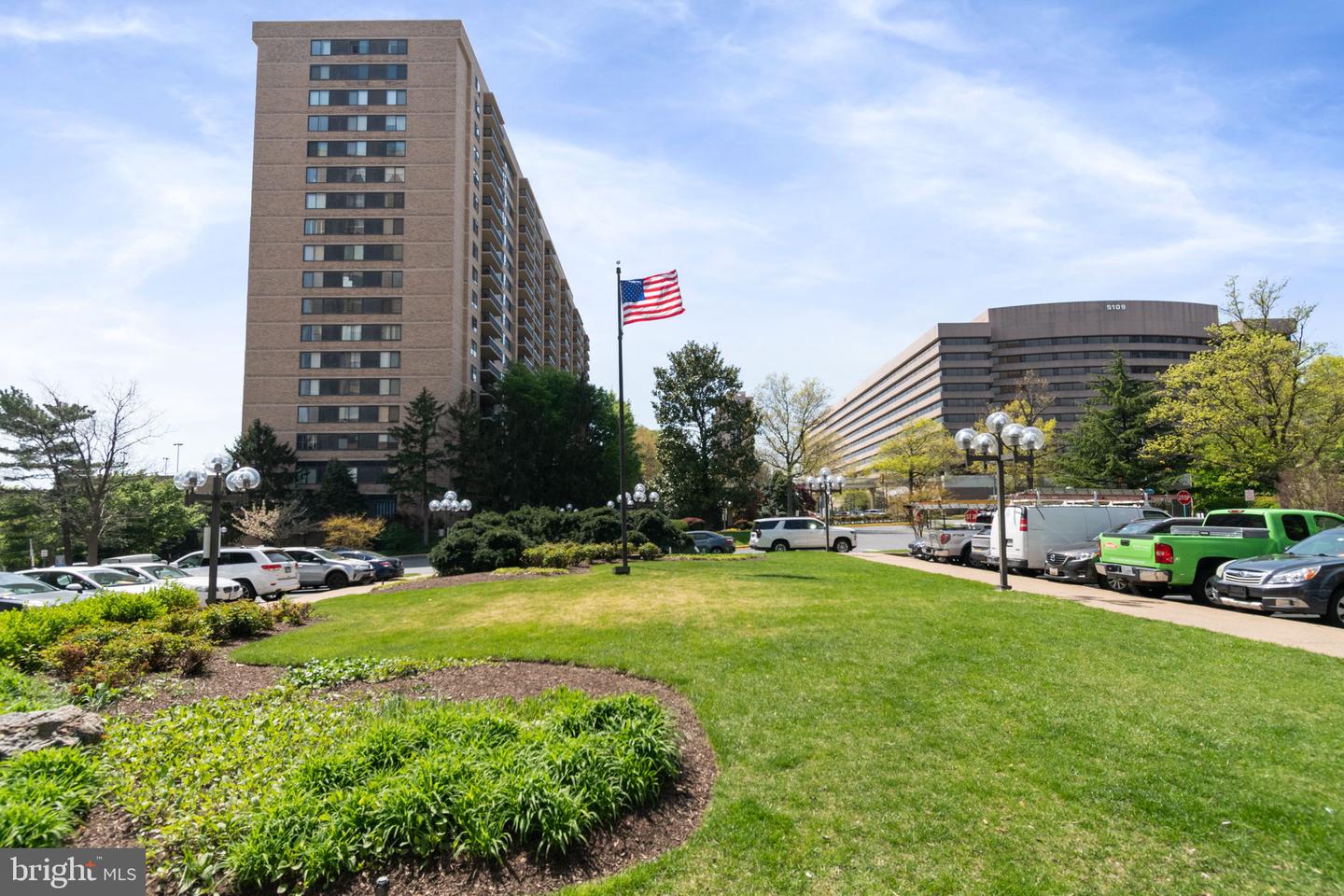 3705 S GEORGE MASON DR #2202S, FALLS CHURCH, Virginia 22041, 1 Bedroom Bedrooms, ,1 BathroomBathrooms,Residential,For sale,3705 S GEORGE MASON DR #2202S,VAFX2235360 MLS # VAFX2235360