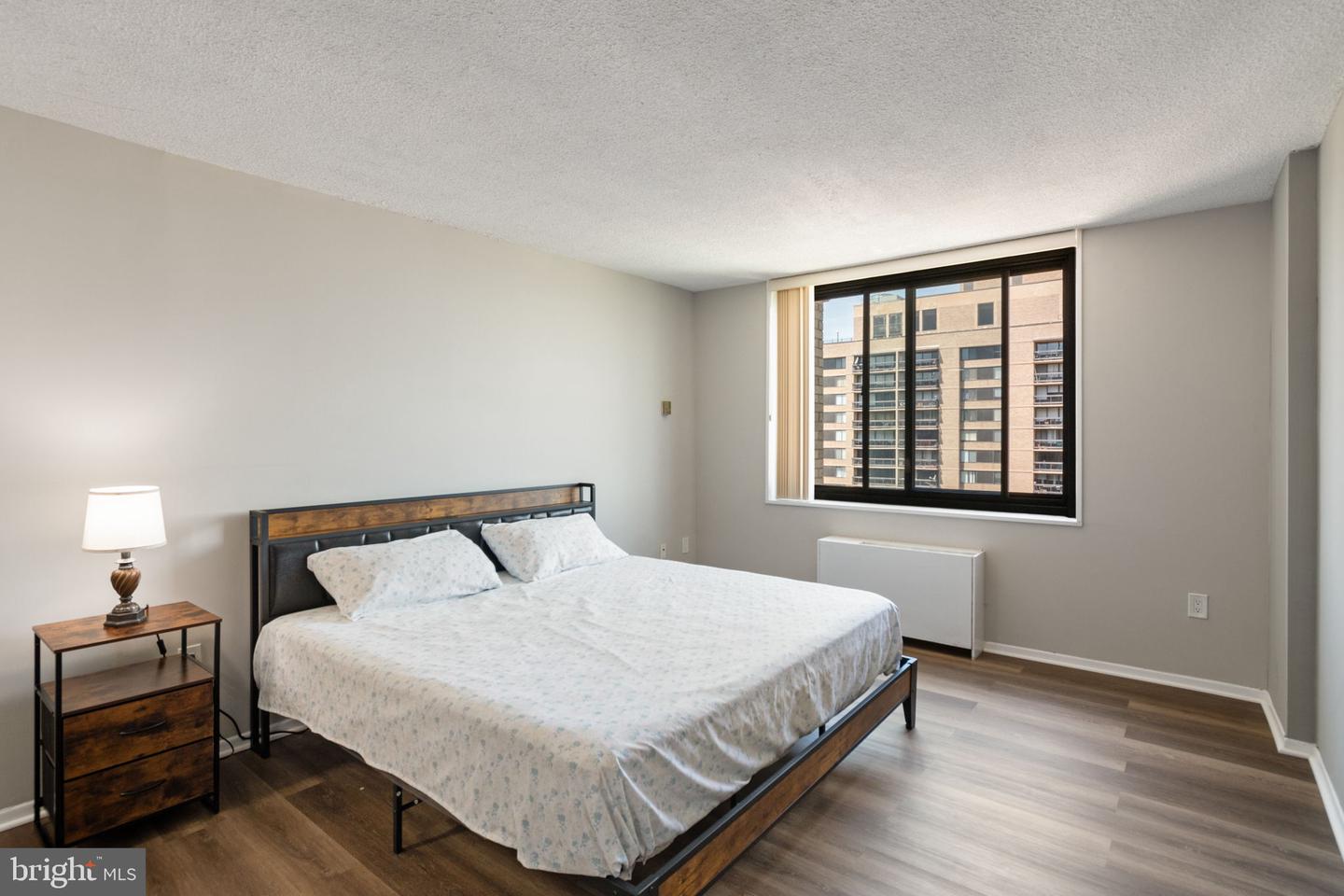 3705 S GEORGE MASON DR #2202S, FALLS CHURCH, Virginia 22041, 1 Bedroom Bedrooms, ,1 BathroomBathrooms,Residential,For sale,3705 S GEORGE MASON DR #2202S,VAFX2235360 MLS # VAFX2235360