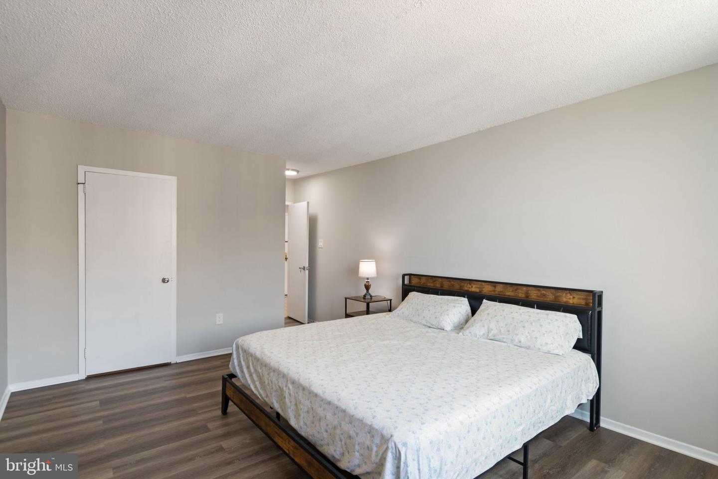 3705 S GEORGE MASON DR #2202S, FALLS CHURCH, Virginia 22041, 1 Bedroom Bedrooms, ,1 BathroomBathrooms,Residential,For sale,3705 S GEORGE MASON DR #2202S,VAFX2235360 MLS # VAFX2235360
