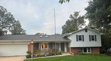 2525 LAKEVALE DR, VIENNA, Virginia 22181, 5 Bedrooms Bedrooms, ,3 BathroomsBathrooms,Residential,For sale,2525 LAKEVALE DR,VAFX2241940 MLS # VAFX2241940