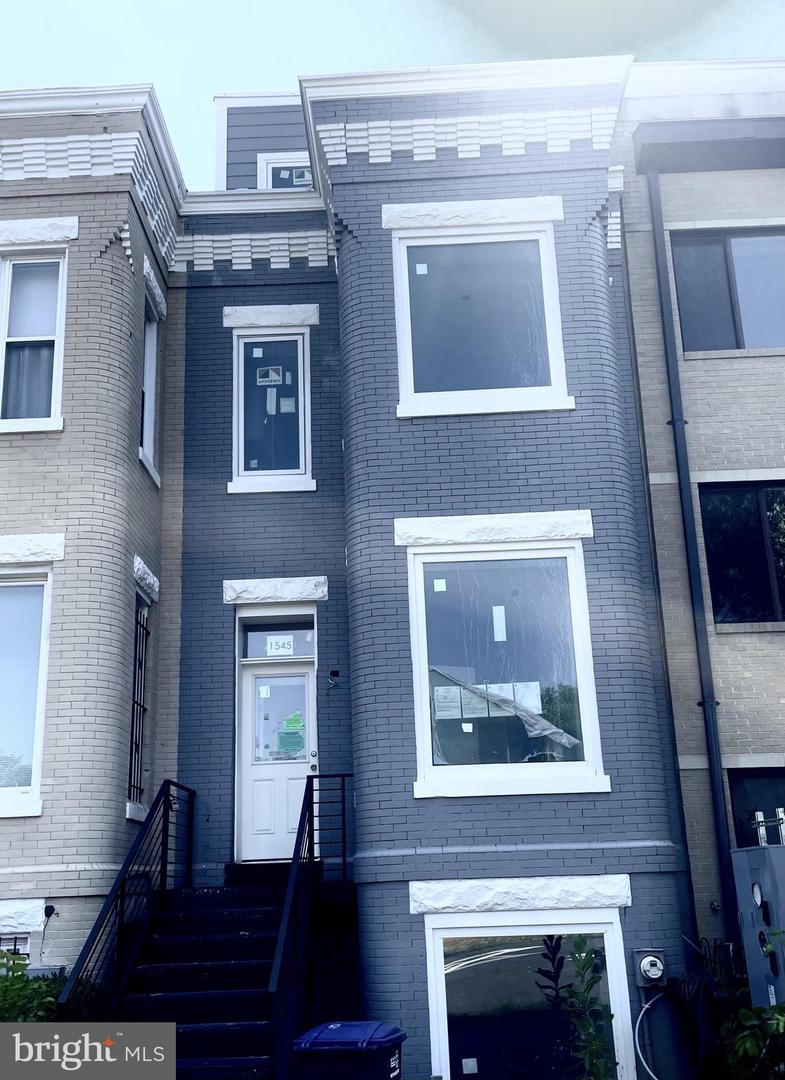 1545 4TH ST NW, WASHINGTON, District Of Columbia 20001, 4 Bedrooms Bedrooms, ,1 BathroomBathrooms,Residential,For sale,1545 4TH ST NW,DCDC2204524 MLS # DCDC2204524