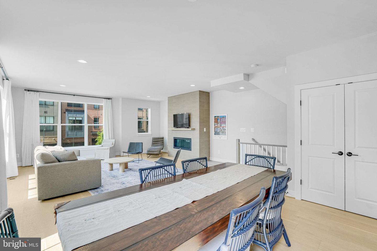 5525 VALMARANA WAY, ALEXANDRIA, Virginia 22312, 3 Bedrooms Bedrooms, ,3 BathroomsBathrooms,Residential,For sale,5525 VALMARANA WAY,VAFX2252950 MLS # VAFX2252950