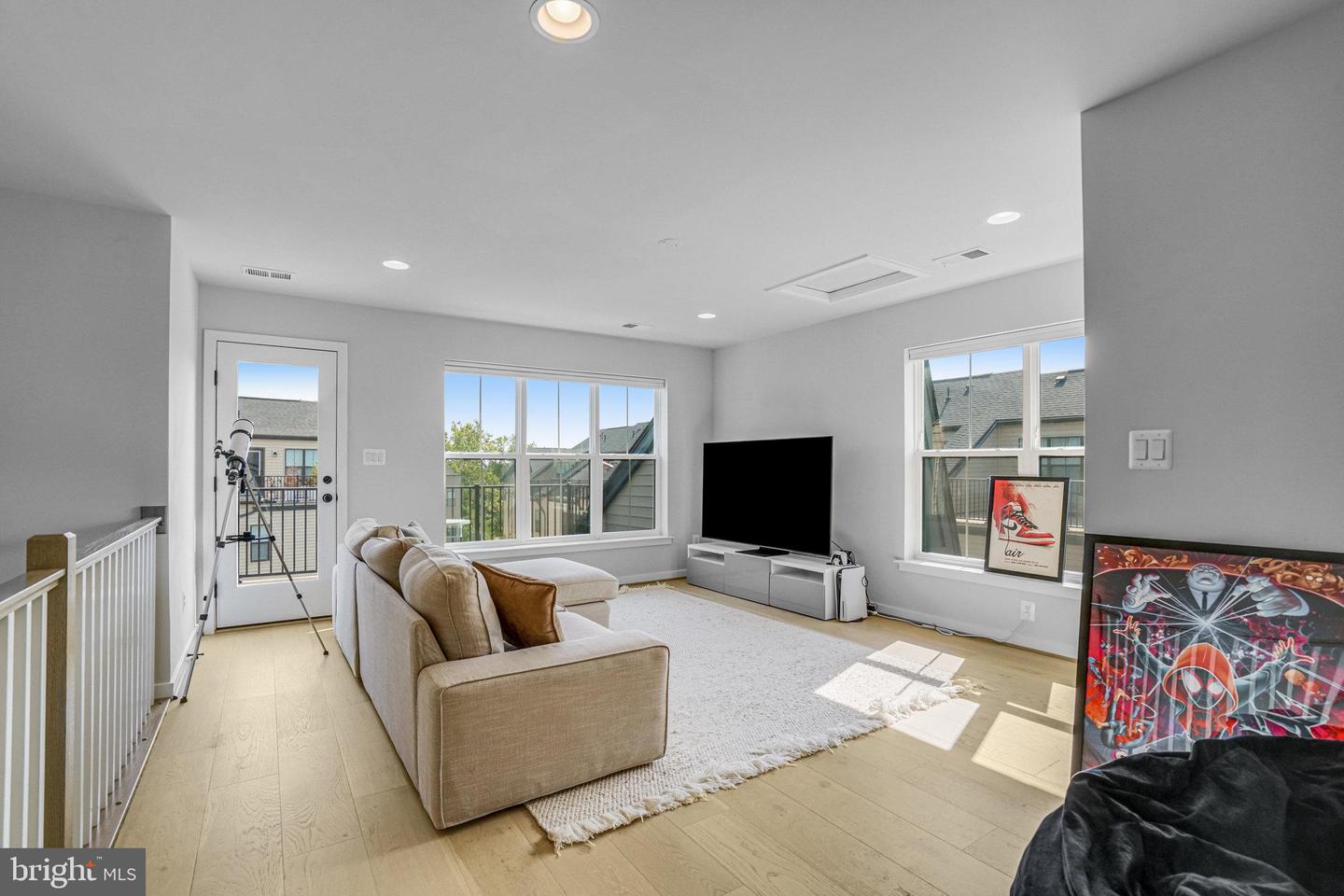 5525 VALMARANA WAY, ALEXANDRIA, Virginia 22312, 3 Bedrooms Bedrooms, ,3 BathroomsBathrooms,Residential,For sale,5525 VALMARANA WAY,VAFX2252950 MLS # VAFX2252950