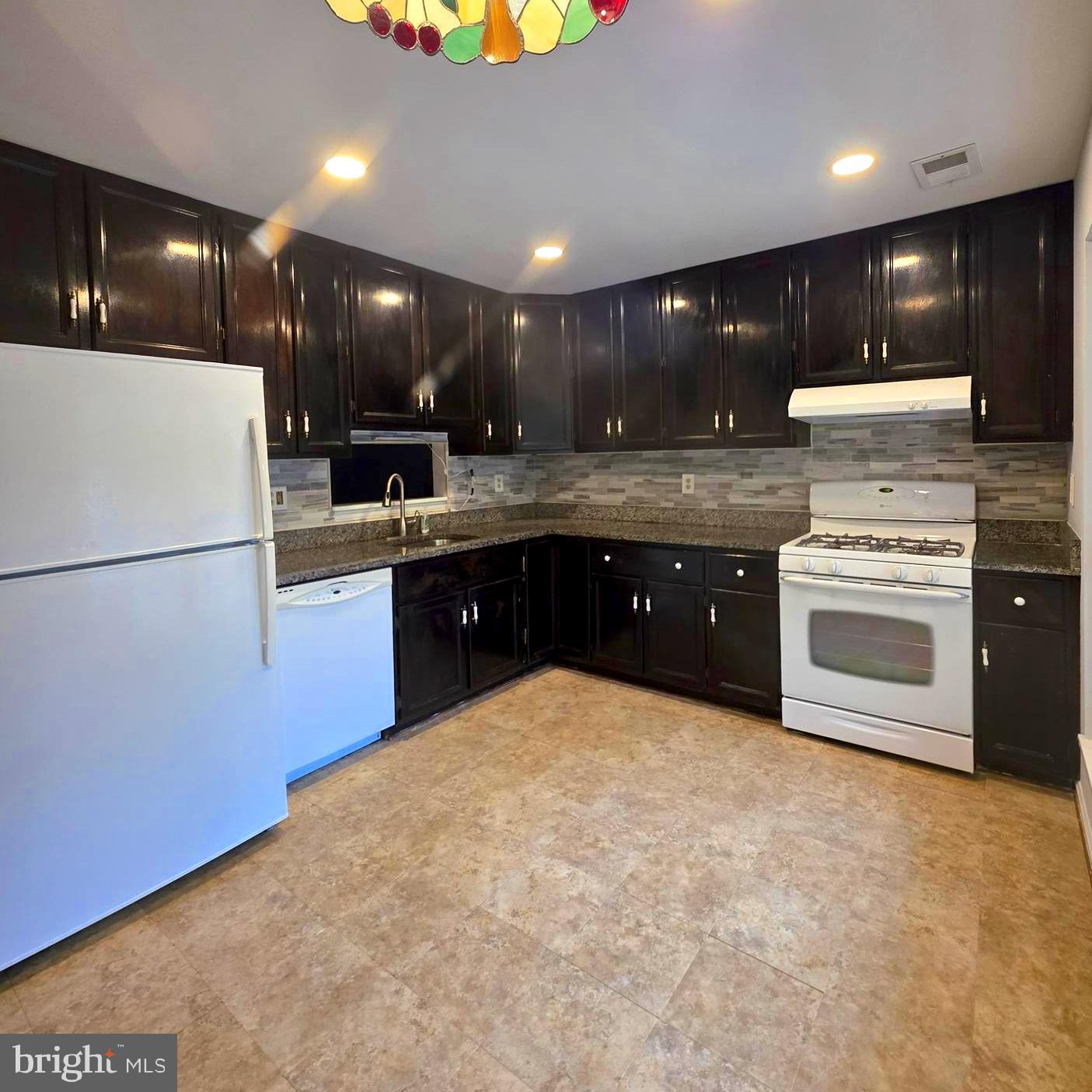4403 ASPEN DR, ALEXANDRIA, Virginia 22309, 3 Bedrooms Bedrooms, ,2 BathroomsBathrooms,Residential,For sale,4403 ASPEN DR,VAFX2255884 MLS # VAFX2255884