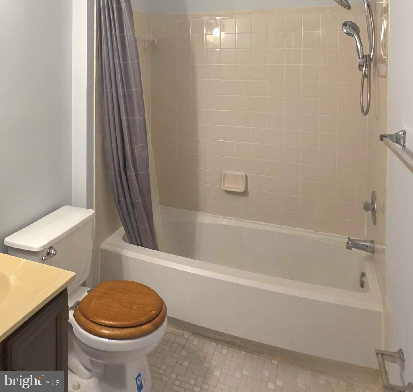 4403 ASPEN DR, ALEXANDRIA, Virginia 22309, 3 Bedrooms Bedrooms, ,2 BathroomsBathrooms,Residential,For sale,4403 ASPEN DR,VAFX2255884 MLS # VAFX2255884