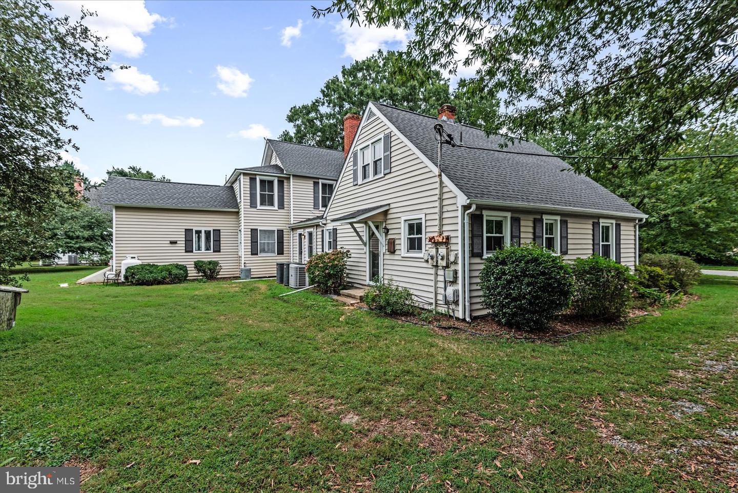 92 FRONT ST, WARSAW, Virginia 22572, 5 Bedrooms Bedrooms, ,3 BathroomsBathrooms,Residential,For sale,92 FRONT ST,VARV2000538 MLS # VARV2000538