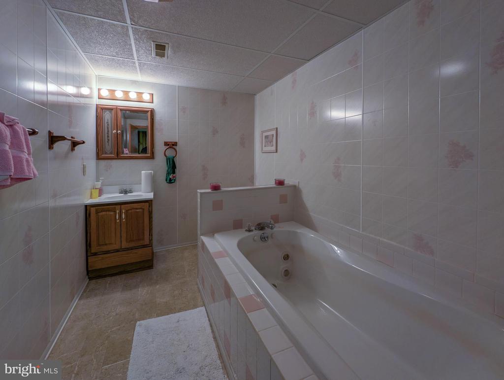 15398 NORMAN RD, CULPEPER, Virginia 22701, 3 Bedrooms Bedrooms, ,3 BathroomsBathrooms,Residential,15398 NORMAN RD,VACU2011756 MLS # VACU2011756