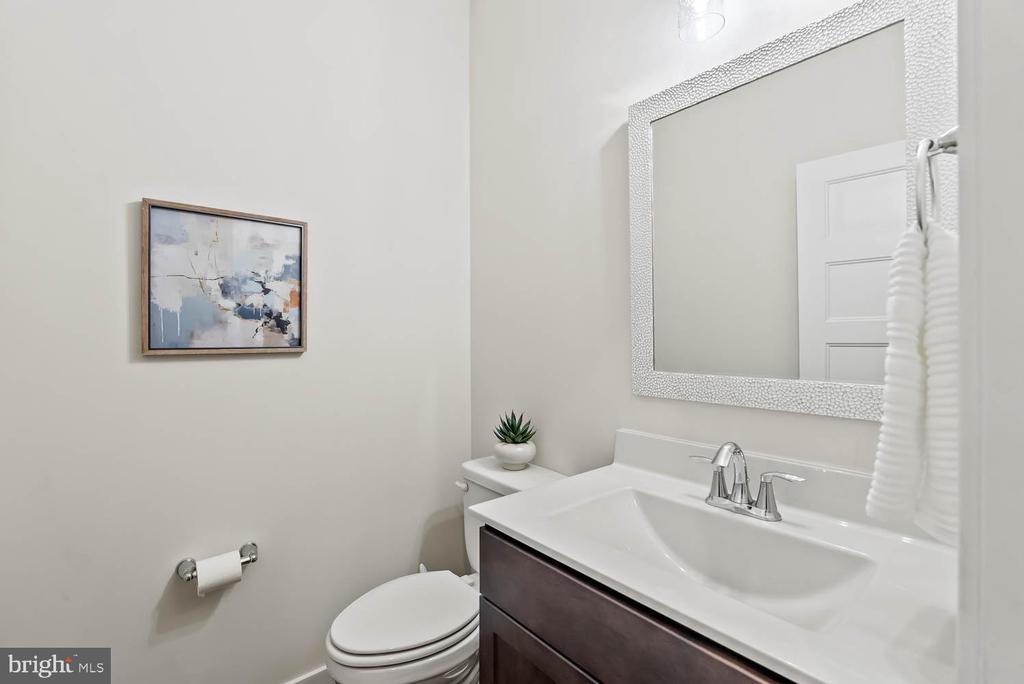 11603 SOUTHVIEW CT, SPOTSYLVANIA, Virginia 22551, 6 Bedrooms Bedrooms, ,5 BathroomsBathrooms,Residential,11603 SOUTHVIEW CT,VASP2036668 MLS # VASP2036668