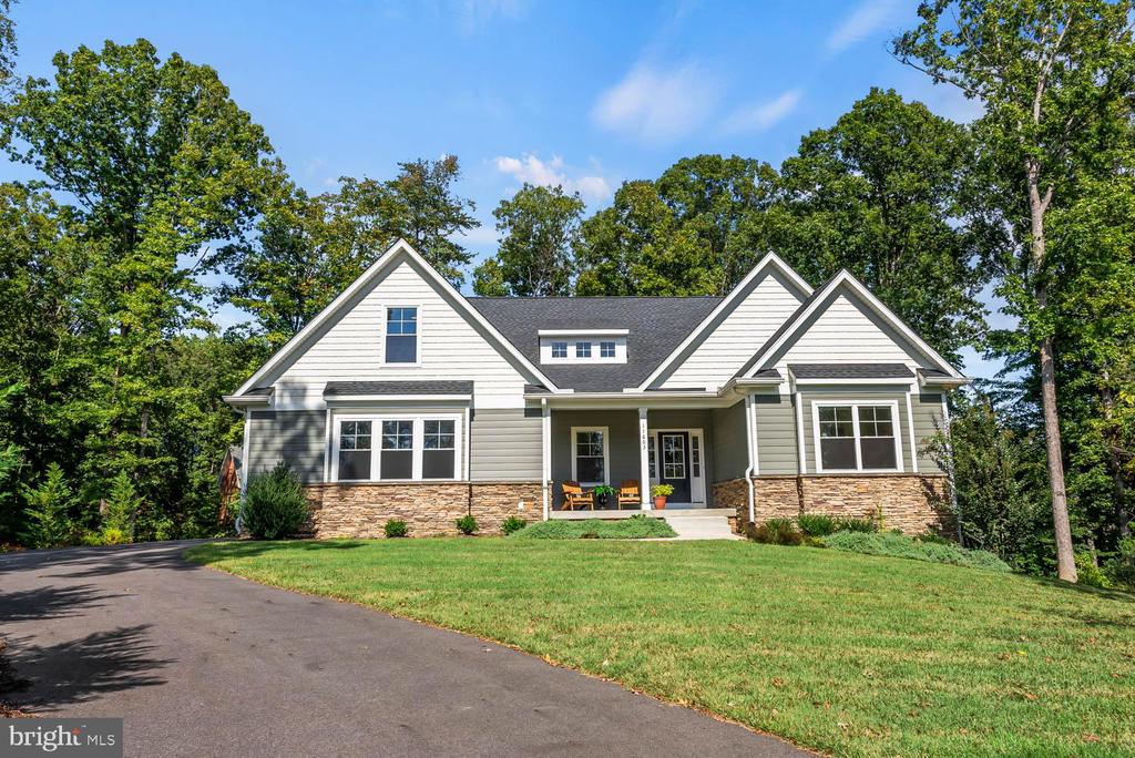 11603 SOUTHVIEW CT, SPOTSYLVANIA, Virginia 22551, 6 Bedrooms Bedrooms, ,5 BathroomsBathrooms,Residential,11603 SOUTHVIEW CT,VASP2036668 MLS # VASP2036668