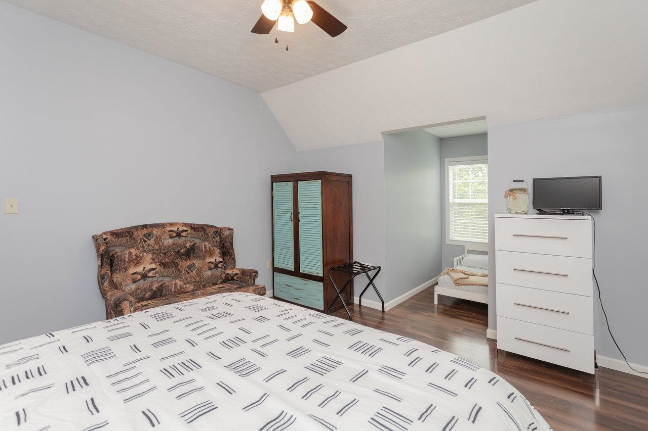 159 PARK VIEW LN, SHENANDOAH, Virginia 22849, 3 Bedrooms Bedrooms, ,2 BathroomsBathrooms,Residential,159 PARK VIEW LN,666082 MLS # 666082