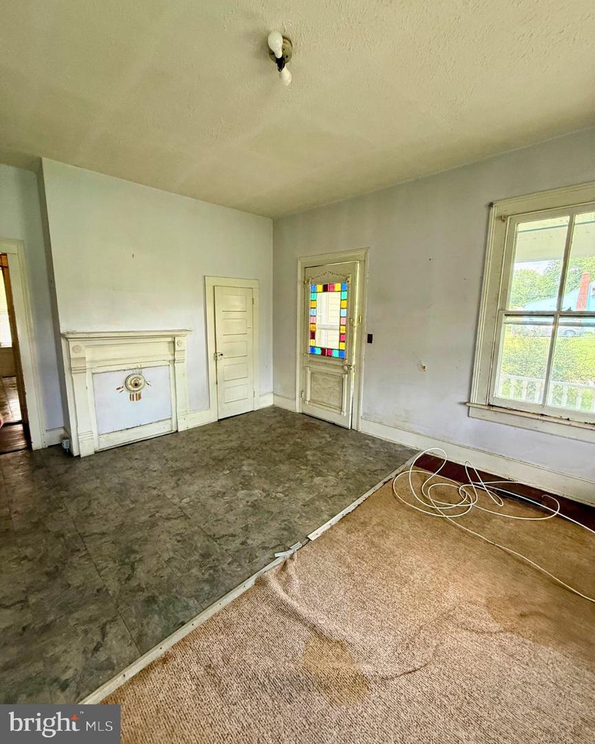 8916 COURTHOUSE RD, SPOTSYLVANIA, Virginia 22553, 7 Bedrooms Bedrooms, ,3 BathroomsBathrooms,Residential,For sale,8916 COURTHOUSE RD,VASP2035020 MLS # VASP2035020