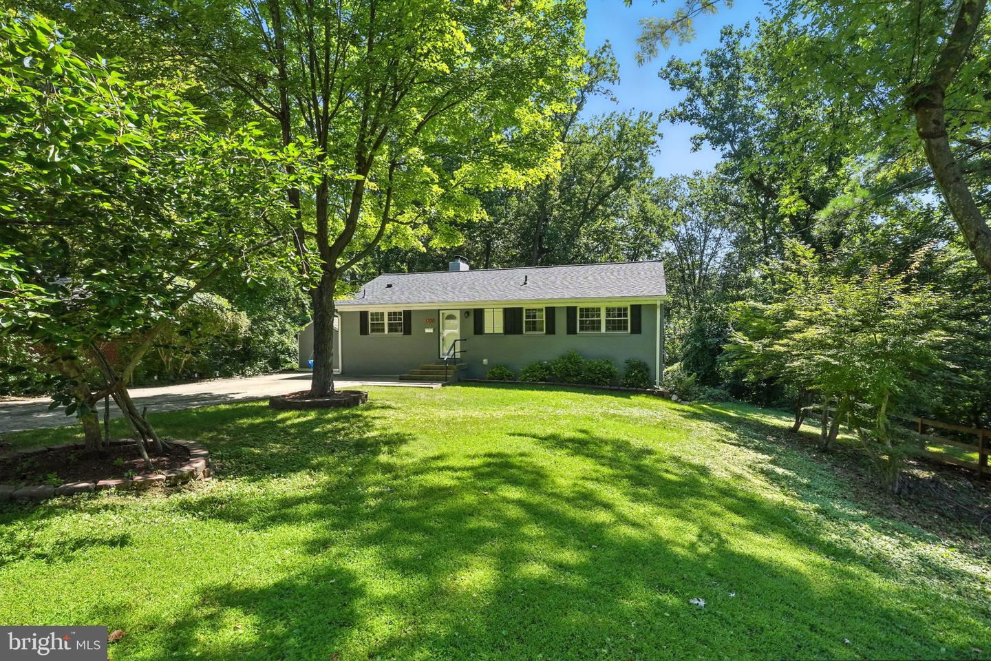 5206 EASTON DR, SPRINGFIELD, Virginia 22151, 5 Bedrooms Bedrooms, ,3 BathroomsBathrooms,Residential,For sale,5206 EASTON DR,VAFX2259944 MLS # VAFX2259944