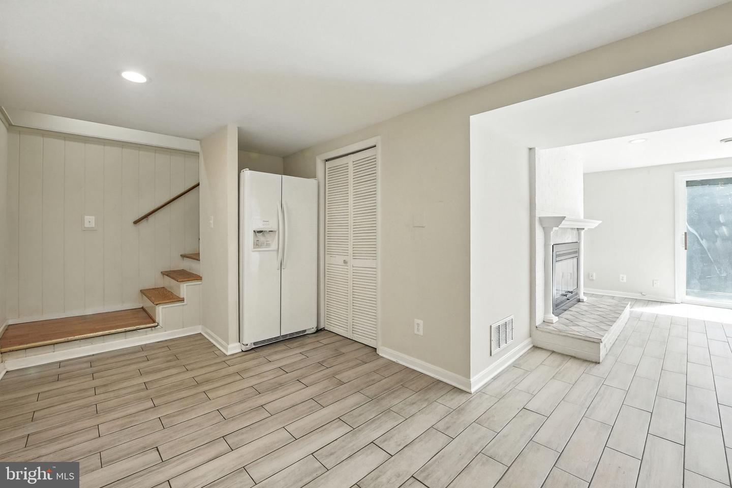 5206 EASTON DR, SPRINGFIELD, Virginia 22151, 5 Bedrooms Bedrooms, ,3 BathroomsBathrooms,Residential,For sale,5206 EASTON DR,VAFX2259944 MLS # VAFX2259944