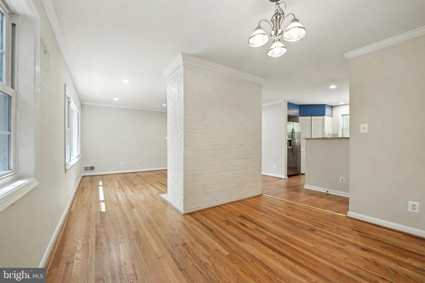 5206 EASTON DR, SPRINGFIELD, Virginia 22151, 5 Bedrooms Bedrooms, ,3 BathroomsBathrooms,Residential,For sale,5206 EASTON DR,VAFX2259944 MLS # VAFX2259944