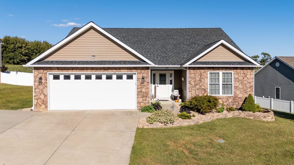27 HULL HILLS LN, STAUNTON, Virginia 24401, 3 Bedrooms Bedrooms, ,2 BathroomsBathrooms,Residential,27 HULL HILLS LN,668834 MLS # 668834