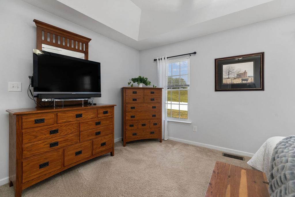 27 HULL HILLS LN, STAUNTON, Virginia 24401, 3 Bedrooms Bedrooms, ,2 BathroomsBathrooms,Residential,27 HULL HILLS LN,668834 MLS # 668834