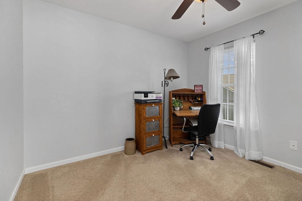 27 HULL HILLS LN, STAUNTON, Virginia 24401, 3 Bedrooms Bedrooms, ,2 BathroomsBathrooms,Residential,27 HULL HILLS LN,668834 MLS # 668834