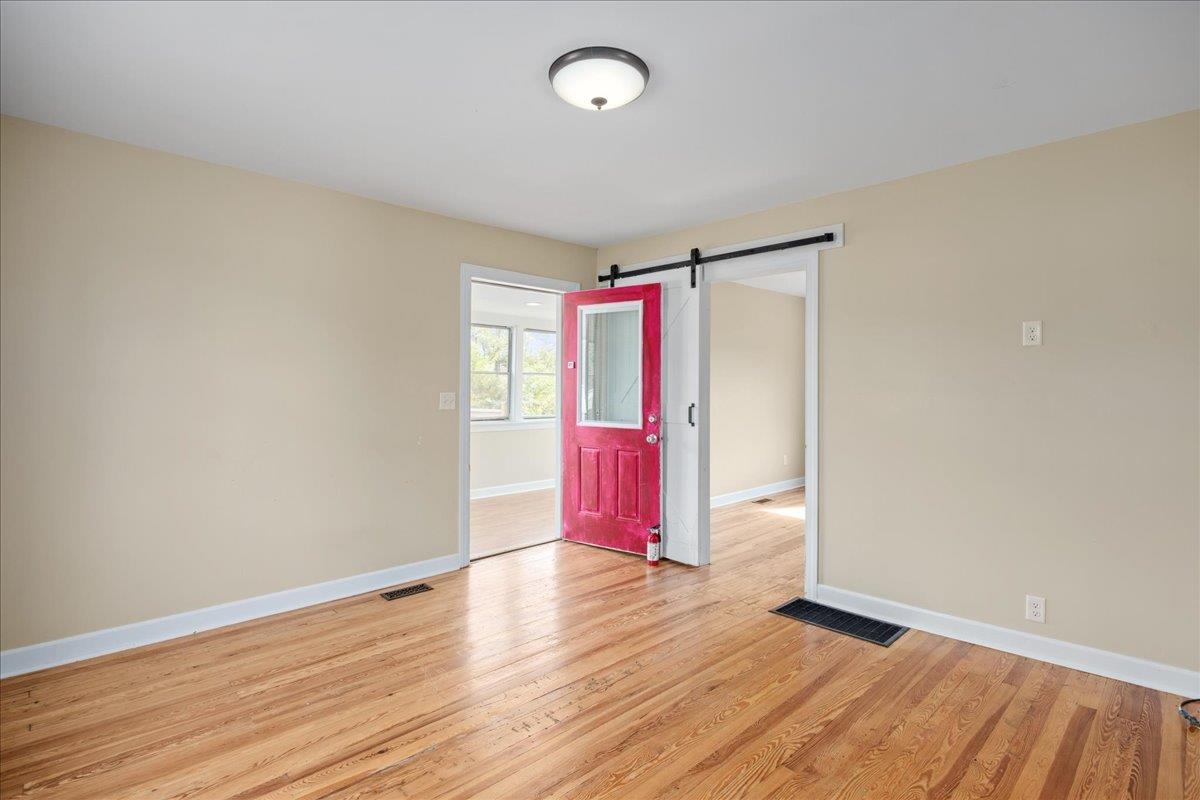 225 STULL RUN LN, GROTTOES, Virginia 24441, 2 Bedrooms Bedrooms, ,1 BathroomBathrooms,Residential,225 STULL RUN LN,669174 MLS # 669174