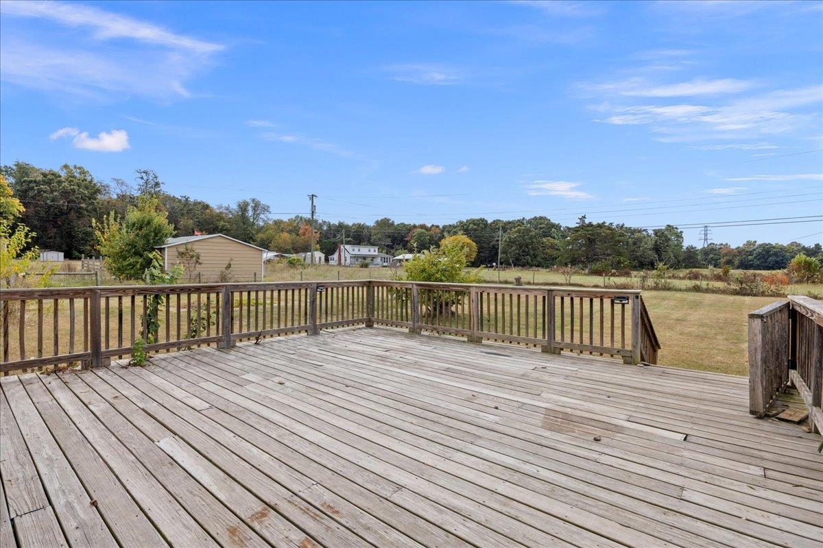 225 STULL RUN LN, GROTTOES, Virginia 24441, 2 Bedrooms Bedrooms, ,1 BathroomBathrooms,Residential,225 STULL RUN LN,669174 MLS # 669174