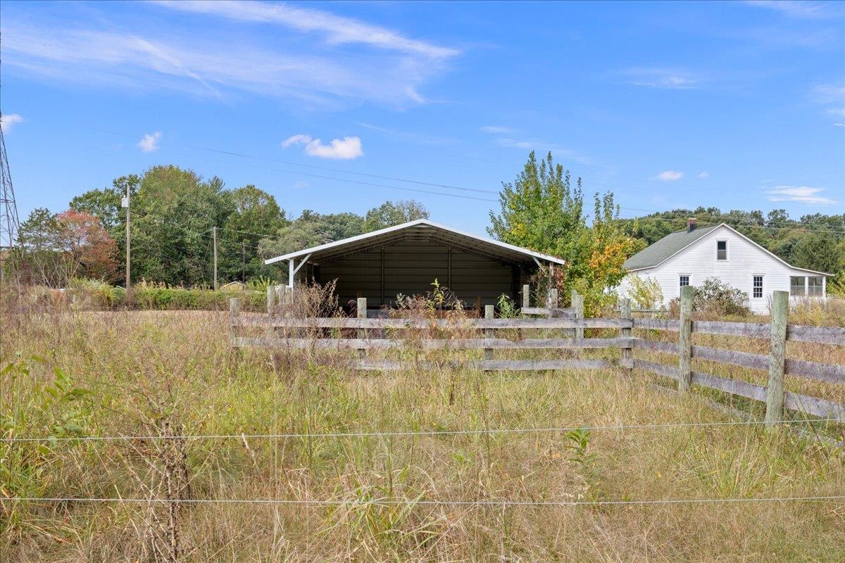 225 STULL RUN LN, GROTTOES, Virginia 24441, 2 Bedrooms Bedrooms, ,1 BathroomBathrooms,Residential,225 STULL RUN LN,669174 MLS # 669174
